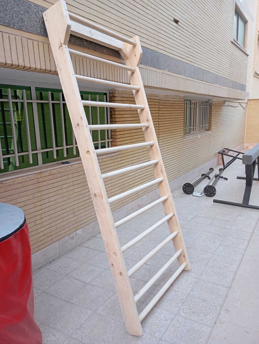 نردبان سوئدی